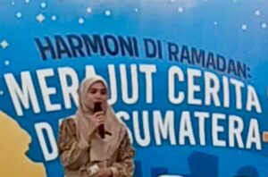 Mbak Etika Setiawanti menjelaskan program Ramadan untuk Aceh Dompet Dhuafa bagi penyintas bencana